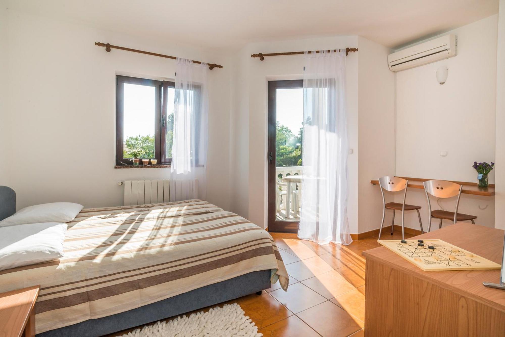 Apartments Vienna Zambratija Kültér fotó